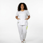 Uniforme Antifluido Blanco con Bordado Hello Kitty Lafayette