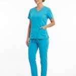 Uniforme Antifluido Verde Agua Marina – Frescura, Estilo y Protección Profesional