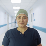 Gorro Antifluido Unisex Verde Oliva – Resistencia, Estilo y Confort Profesional