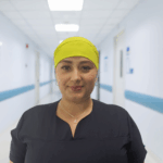 Gorro Antifluido Verde Lima con Moño – Frescura, Comodidad y Estilo Profesional