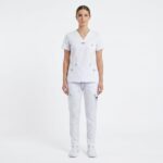 Uniforme Blanco Cuello V Vivo Lila Antifluido Importado Licrado