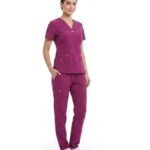 Uniforme Fucsia Cuello V Con Vivo Fucsia Antifluido Universal Lafayette