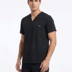 Uniforme Negro Cuello V Antifluido Importado