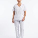 Uniforme Blanco Cuello Cruzado Embone Salmon