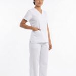 Uniforme Blanco Cuello V Antifluido Importado