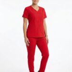 Uniforme Cuello Corazon Rojo Antifluido Importado Licrado