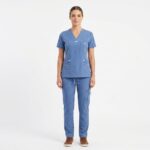 Uniforme Azul Petróleo Cuello V Vivo Azul Cielo Importado Licrado