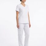 Uniforme Blanco Cuello V Redondeado Vivo Rosado Antifluido Cosmos Lafayette