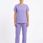 Uniforme Lila Cuello V En Pico Vivo Blanco Lotus Lycra De Lafayette