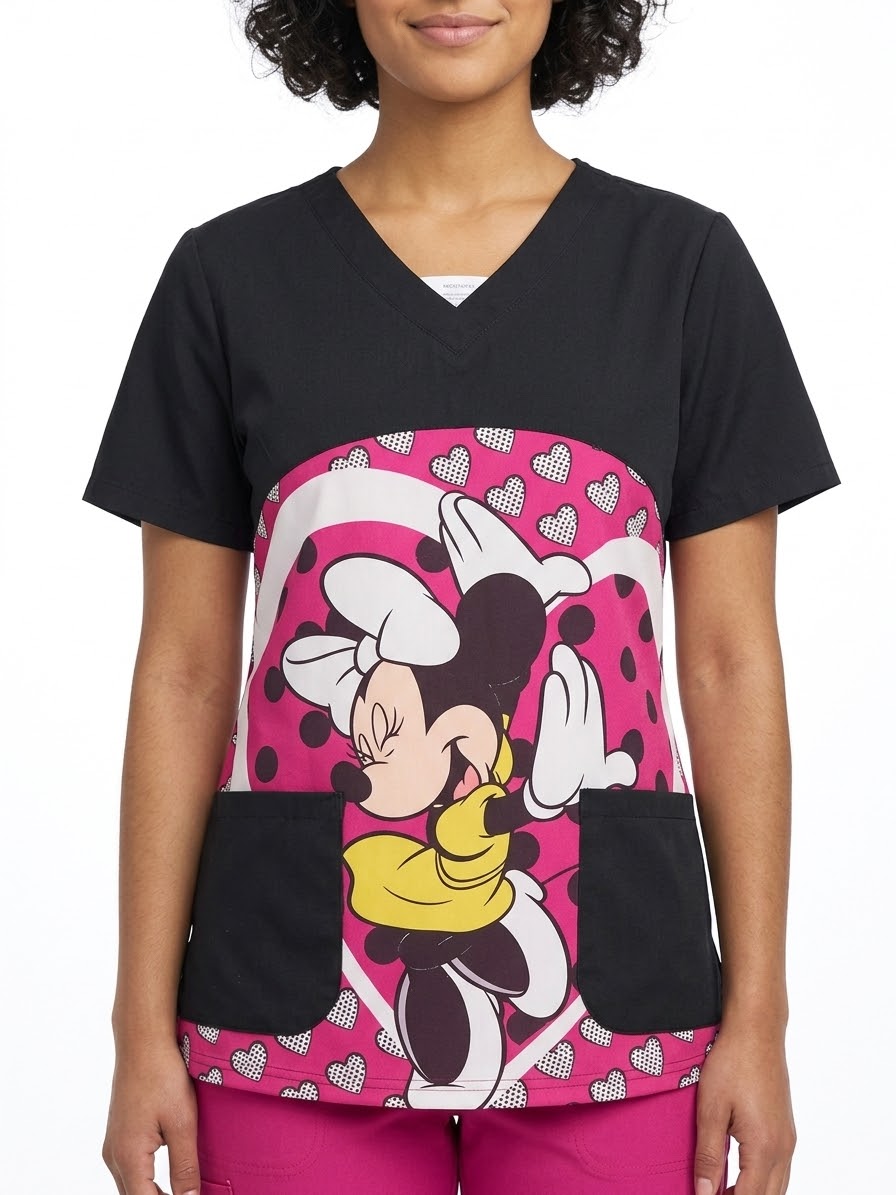Blusa Cuello V Negra Sublimada Minnie Vestido Amarillo Ristop Lafayette Blusa Cuello V Negra Sublimada Minnie Vestido Amarillo Ristop Lafayette - Imagen 1